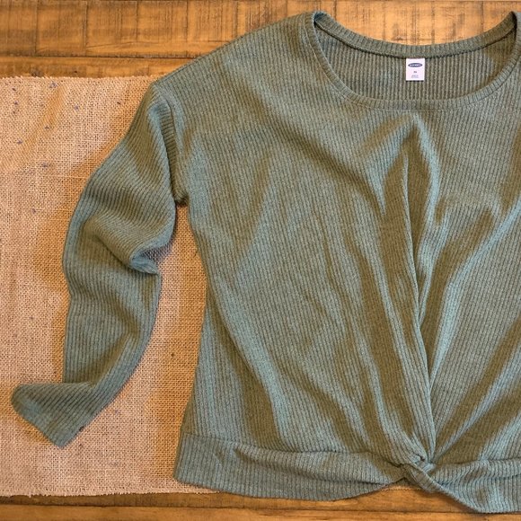 Old Navy Olive Green Sweater - Picture 1 of 3